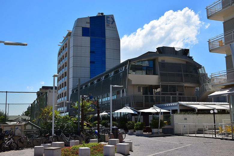 hotel excelsior